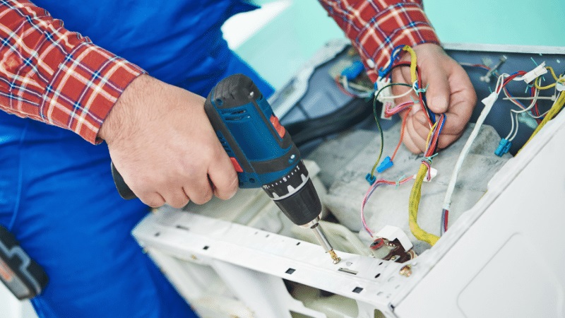 Gebze Daikin Daikin çamaşır makinesi kart tamiri – Su almama arızası orijinal parça ile giderildi. - Teknik servis örneği